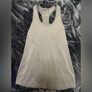 Women’s workout tank top